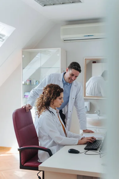 Man Woman Doctors Working Together Medical Office — Stock Photo, Image