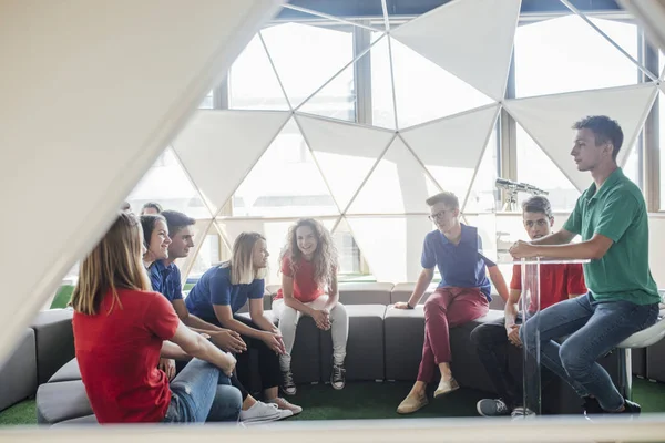 Group Happy School Girls Boys Hanging Modern High School Hall — Stock Photo, Image