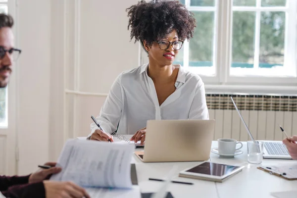 Imprenditori che lavorano — Foto Stock