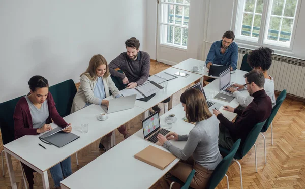 Business People Having a Meeting — Stock Photo, Image