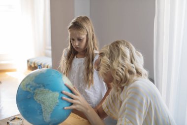 Bir Çocuk Coğrafya