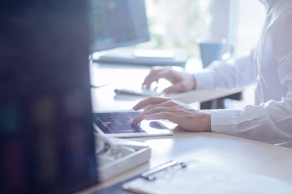 Businessman Working in an Office — Stock Photo, Image