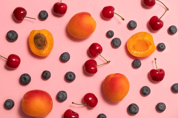 Bovenaanzicht Van Verse Zomervruchten Bessen Achtergrond Plat Lay Behang — Stockfoto