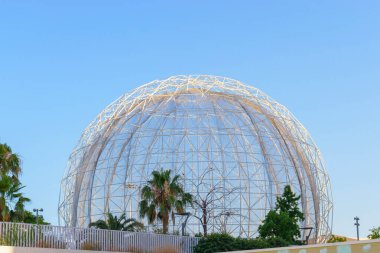 Valencia, İspanya 'da büyük bir kuş kafesi.