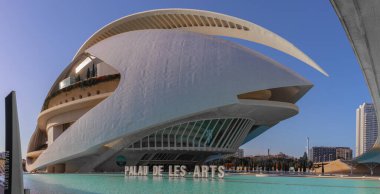 Sanat Sarayı veya Valencia 'daki Palau de les Arts Sanat Merkezi Sanat ve Bilim Şehri' nin mimari kompleksinde.
