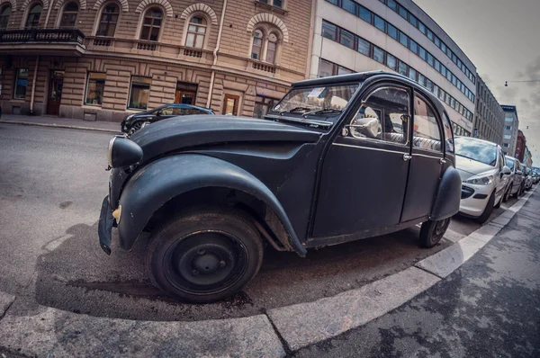 Ελσίνκι Φινλανδία Μαΐου 2016 Παλιό Αυτοκίνητο Μαύρο Citroen 2Cv Στρεβλώσεις — Φωτογραφία Αρχείου