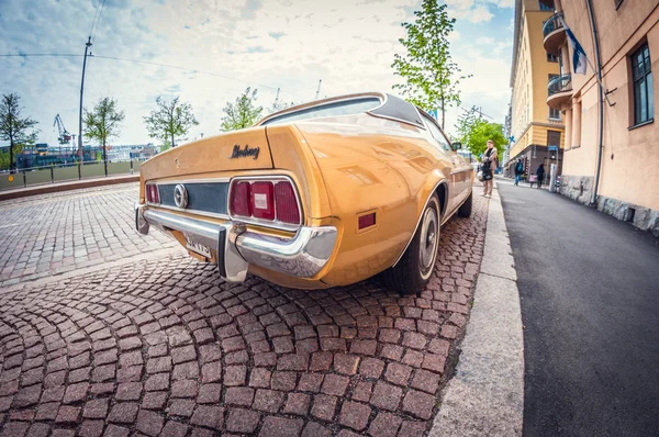 Helsinki Finlândia Maio 2016 Old Car Ford Mustang Visão Lente — Fotografia de Stock