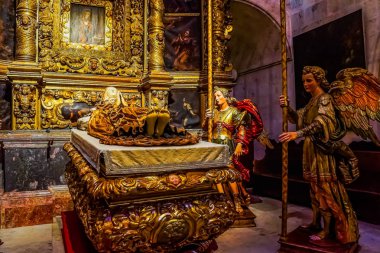 Süslü sahneler ve Palma Santa Maria Katedrali iç, İspanya