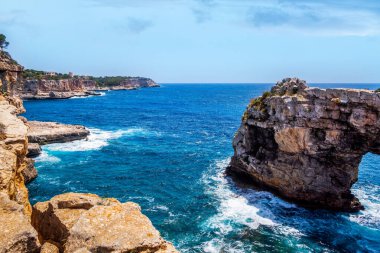 Doğal kaya kemeri, Mirador Es Pontas, Mallorca, İspanya