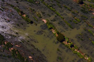 Yeşil kumlu nehir Adaları üst görünümü, si Phan Don, Laos