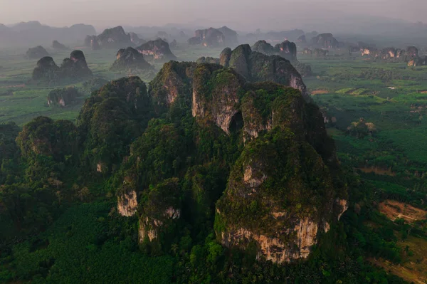 Góry Skaliste Południowej Tajlandii Widok Drone — Zdjęcie stockowe