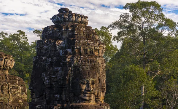 Cara Sonriente Del Templo Bayon Angkor Thom Angkor Archeological Park —  Fotos de Stock