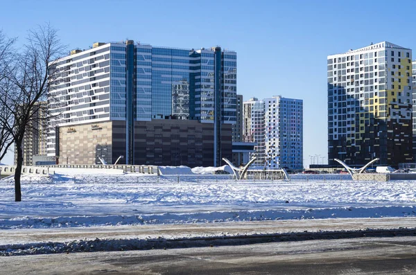 Apartman Binaları İnşaatı. Yerleşim alanları geliştirilmesi. Büyük bir Konut Kompleksi İnşaatı. Tümleşik geliştirme'nin. Yeni yerleşim alanları geliştirilmesi.