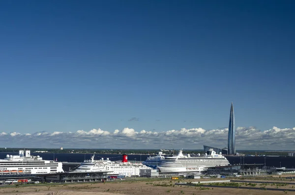 Крупнейший Морской Пассажирский Порт Европе Круизные Лайнеры Порту Морской Фасад — стоковое фото