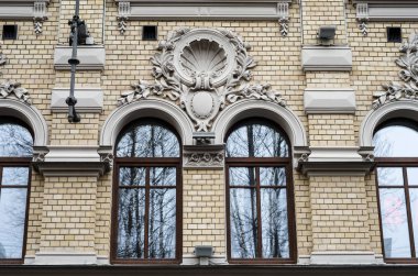 Sıva ile tarihi bina cephe