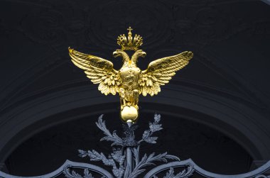 Çift başlı altın kartal