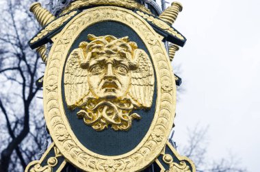 St Petersburg Panteleimon köprü. Sahte köprüsüyle tarihi: altın yaldız