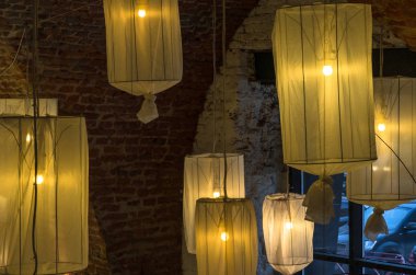 Pirinç kağıt fenerler