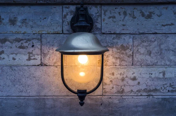 Straat Muur Lamp Straat Schansen Een Klassieke Stijl — Stockfoto