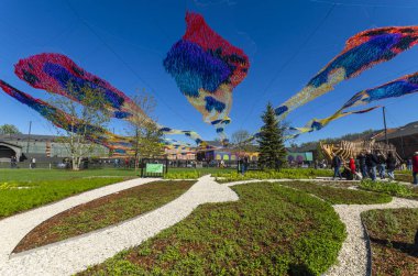 Kuyruk çok renkli paraşüt doku ölçekten yüzbinlerce ile nüfuz ağır Monofilament dokuma