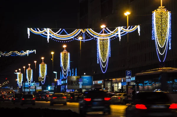 Illumination Nouvel Ville Guirlandes Noël Sur Les Pylônes Éclairage Ville — Photo