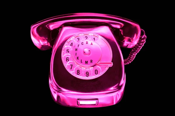 Gammal Rosa Telefon Svart Bakgrund — Stockfoto