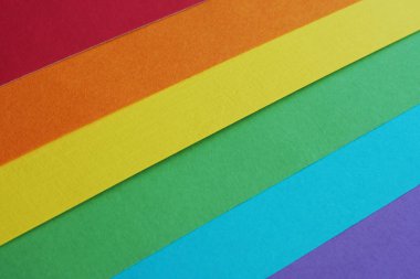 LGBT topluluğun gökkuşağı bayrağı çok renkli suluboya Pape yapılmış