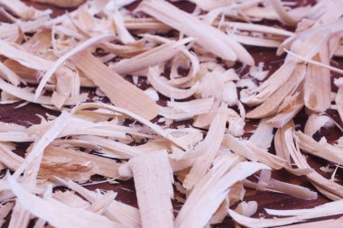 koyu ahşap arka plan talaş kapatmak. ahşap doku.