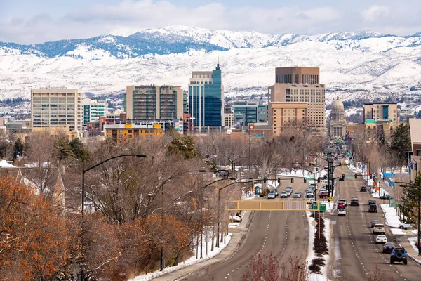 Hauptstadtboulevard und Boise Skyline im Winter — Stockfoto