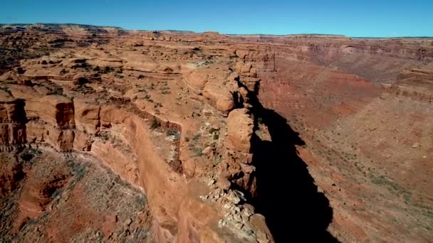 Fehér Capped Ridge Vörös Sziklák Lent Völgyben Istenek Utah — Stock videók