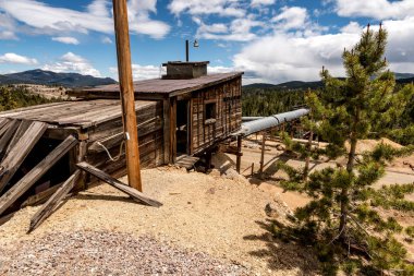 Colorado moun vahşi içinde sol madencilik araçları terk