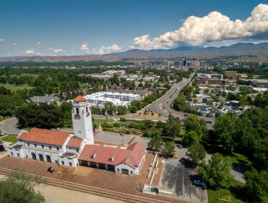 Boise tren depo sermaye Bulvarı ve şehir manzarası ile