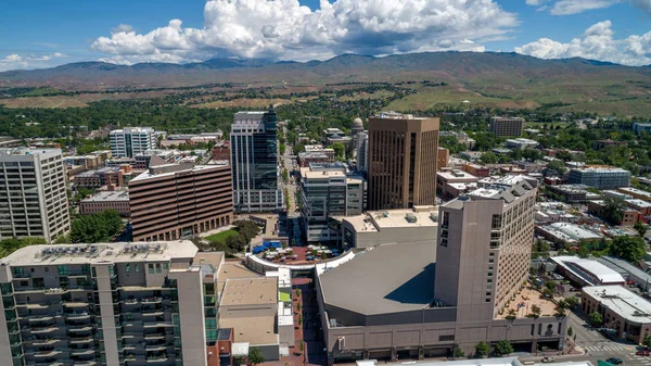 Grove şehir Boise Idaho center ile benzersiz görünümü