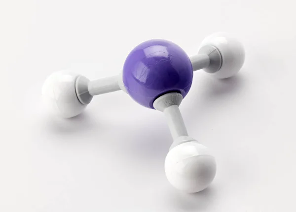 Modèle chimique de phosphine utilisé dans la classe de chimie avec blanc et — Photo