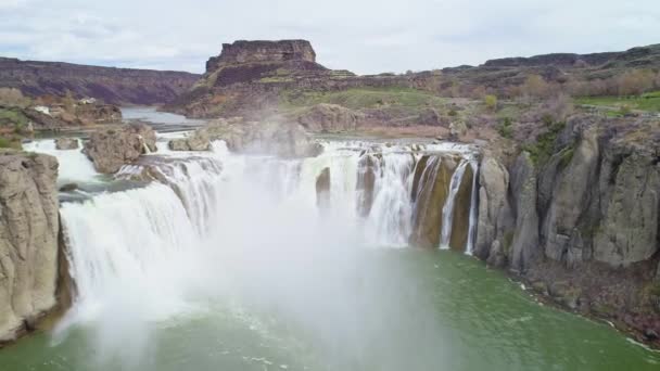 Hermosa Cascada Shoshone Primavera Durante Agua Alta — Vídeos de Stock