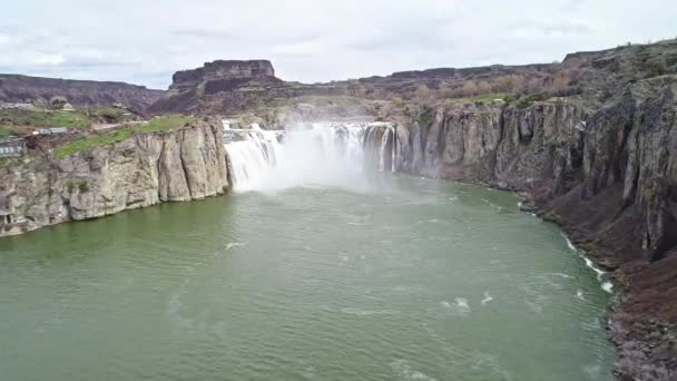 Fiume Snake Largo Selvaggio Mentre Scorre Sulle Cascate Shoshone — Video Stock