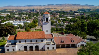 Tren Deposu saat kulesi ve Boise Idaho şehri