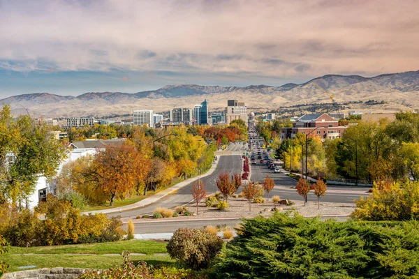 Sonbahar Boise silueti aşağı sermaye bulvarı