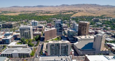 Yaz aylarında Havadan Boise siluetinin görünümü