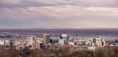 Eteklerinden Boise Idaho silueti