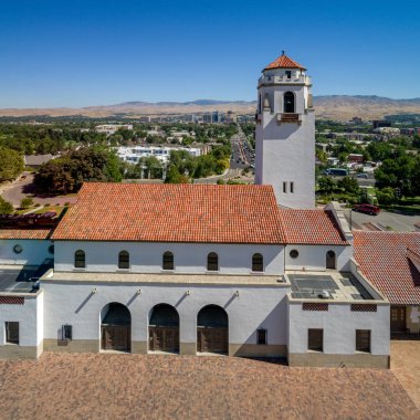 Tren deposu ve Boise silüetibenzersiz bakış açısı
