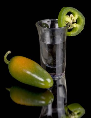 tekila bir shot cam jalapenos 