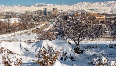 Temiz kar ile şehir Boise Idah Oin kış