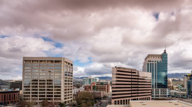 Sermaye Binası ile Boise Idaho şehri