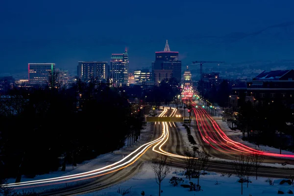 Boulevard Boise Capital rayas de luz nocturna — Foto de Stock