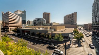 Şehir Boise Idaho binalar ve yol