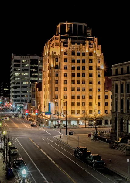 Rua da cidade de Boise Idaho à noite — Fotografia de Stock