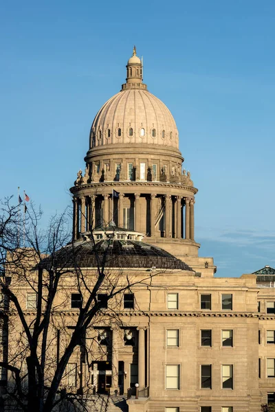Vue unique de la capitale de l'État d'Idahos reprend ciel bleu — Photo