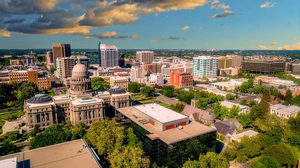 Ağaçlar şehri Boise şehir merkezi.