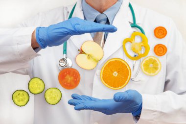 Sağlıklı gıda ve doğal beslenme diyeti konsepti, sebzeli el doktoru.